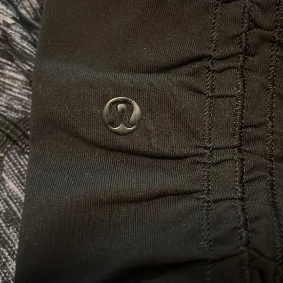 Lululemon Wunder Under Stirrup Leggings - Picture 7 of 7